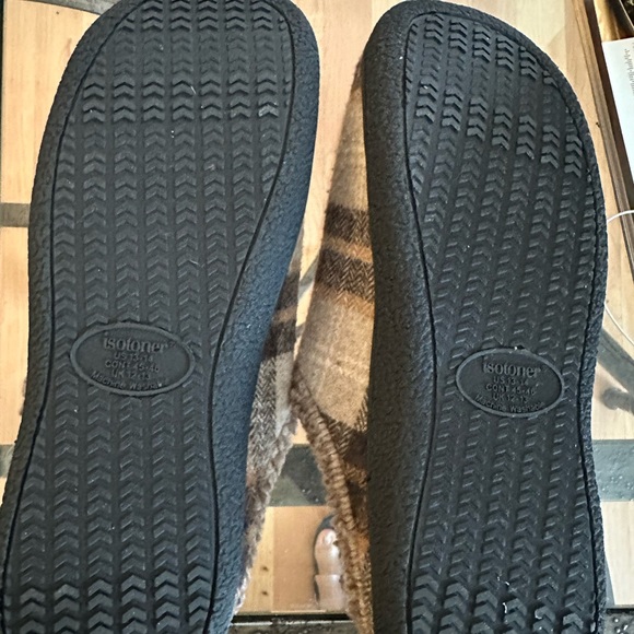 NWT Mens Isotoner Eco Comfort Memory Foam House Shoes in XXL (size 13-14) - Picture 5 of 6